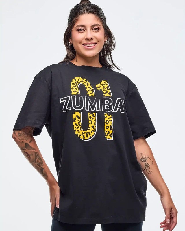 Zumba Sizzllin' Crew Neck Tee +FREE TOWEL One Size-Choose Black White Or Pink