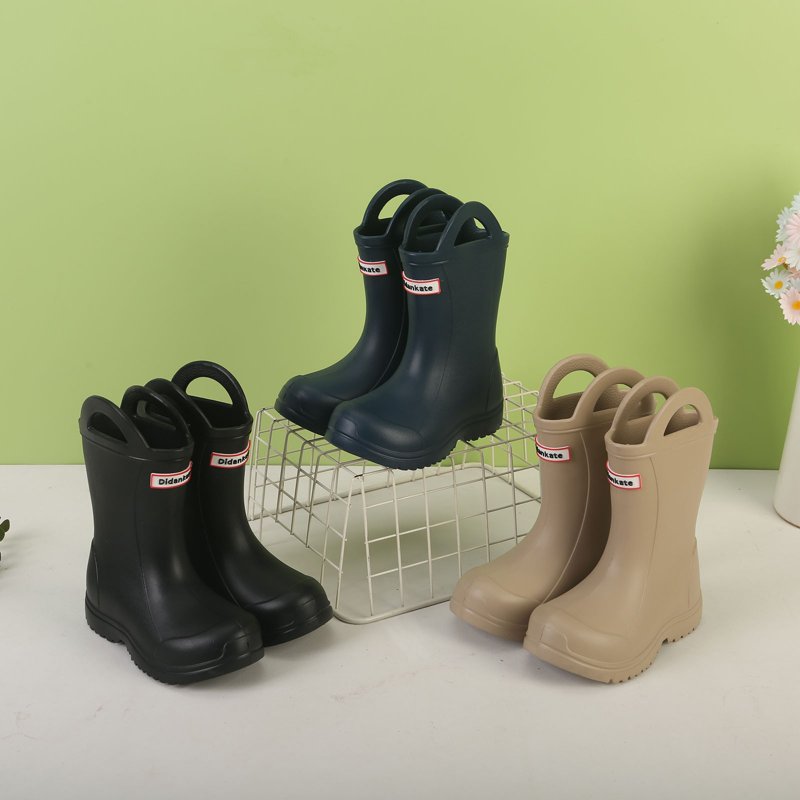 Yuncity Girls Boys Rain Boots Mid Calf Booties Lightweight Soft Sole Comfortable Toddler Little Seasonal Outdoor Play Boots Footwear Black 3.5-4 Years