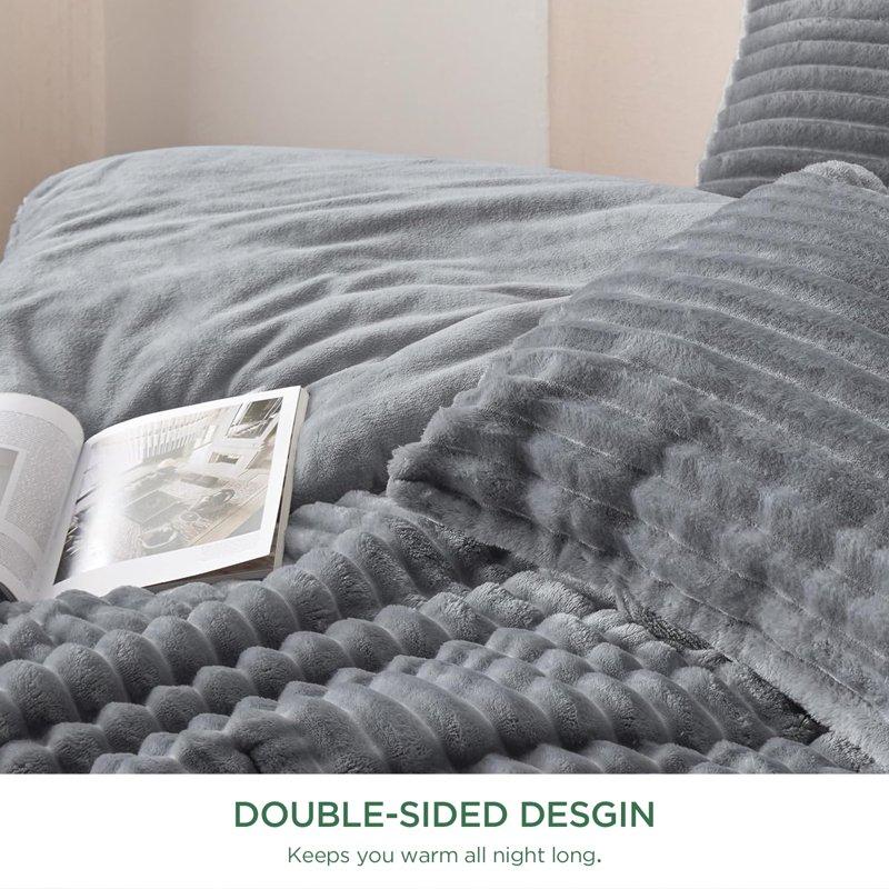 Cozy Comfort 3 Pieces Fluffy Queen Comforter Set Super Soft Faux Fur Grey Bedding Set 1 Luxury Shaggy Fuzzy Comforter With 2 Pillowcases