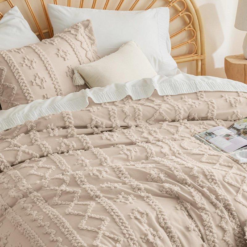 Cozy Comfort Tufted Boho Comforter Set 2 Pieces Farmhouse Shabby Chic Embroidery Bed Set Soft Jacquard Comforter For All Seasons Twin Khaki