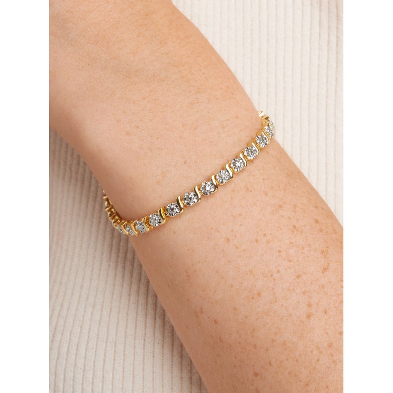 Forever Facets Diamond Accent Star Charm 18k Yellow Gold Plated 7.25” Tennis Bracelet Adult Female