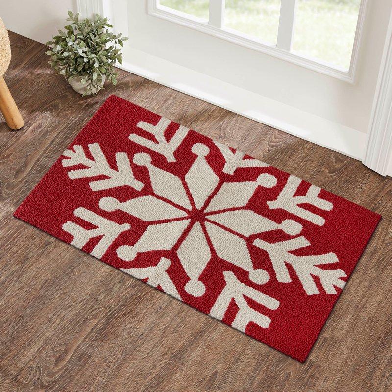 Holiday Time Red & White Snowflake Hooked Polypropylene Indoor Accent Rug 20" X 30"
