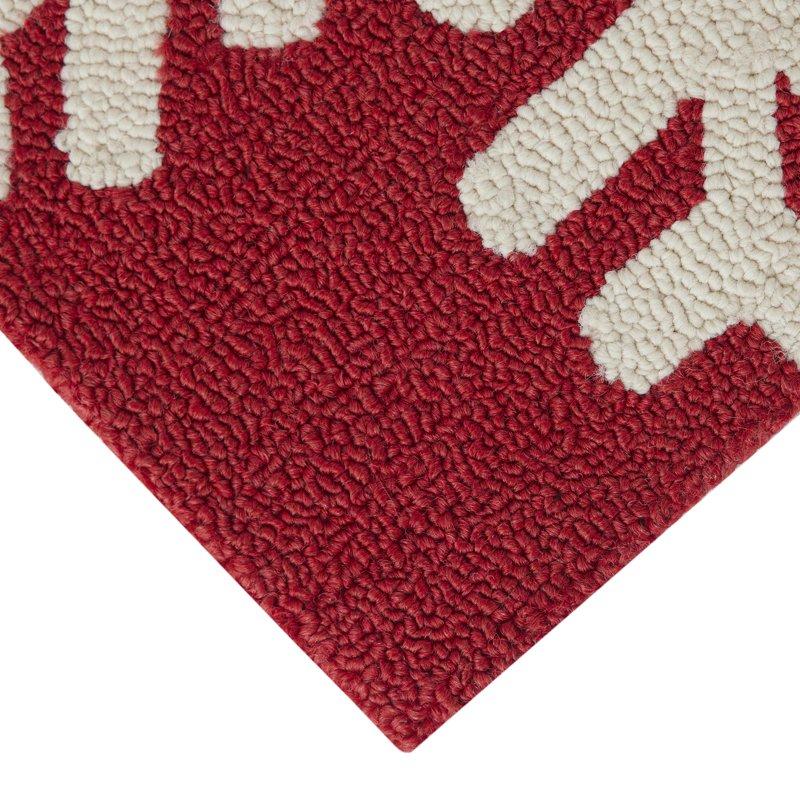 Holiday Time Red & White Snowflake Hooked Polypropylene Indoor Accent Rug 20" X 30"