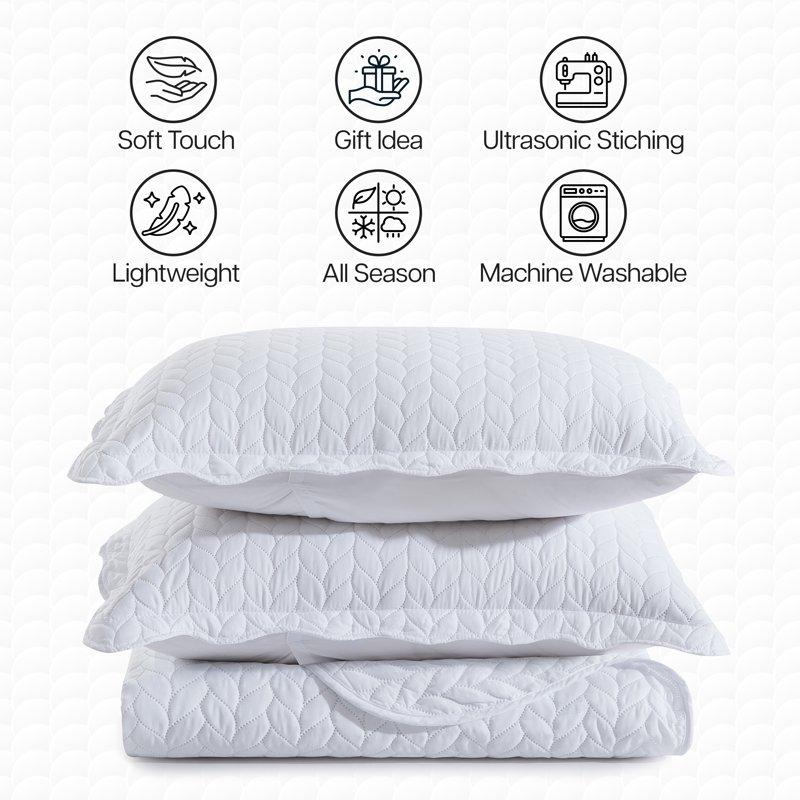 IR Imperial Rooms 2 Piece Microfiber Quilt Reversible Bedding Soft 1 Bedspread & 1 Pillow Shams White Color Twin