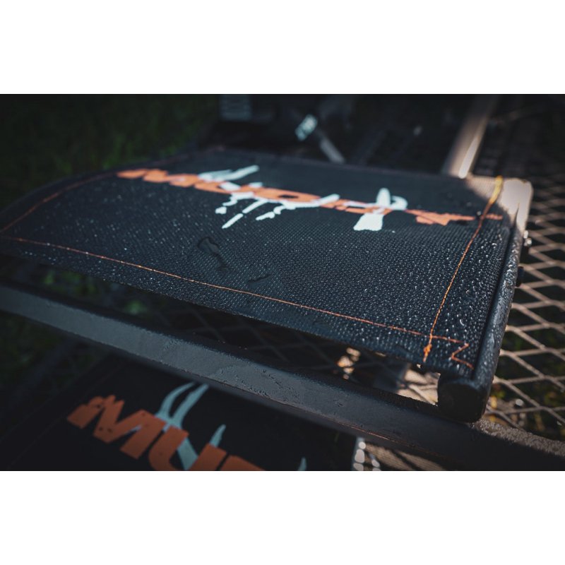 MUDDY Boss XL Hang-on Durable Weather-Resistant Outdoor Hunting Tree Stand Wide Stance Platform With Fixed Footrest & Flip-Back Flex-Tek Seat 300 Pound Maximum Capacity