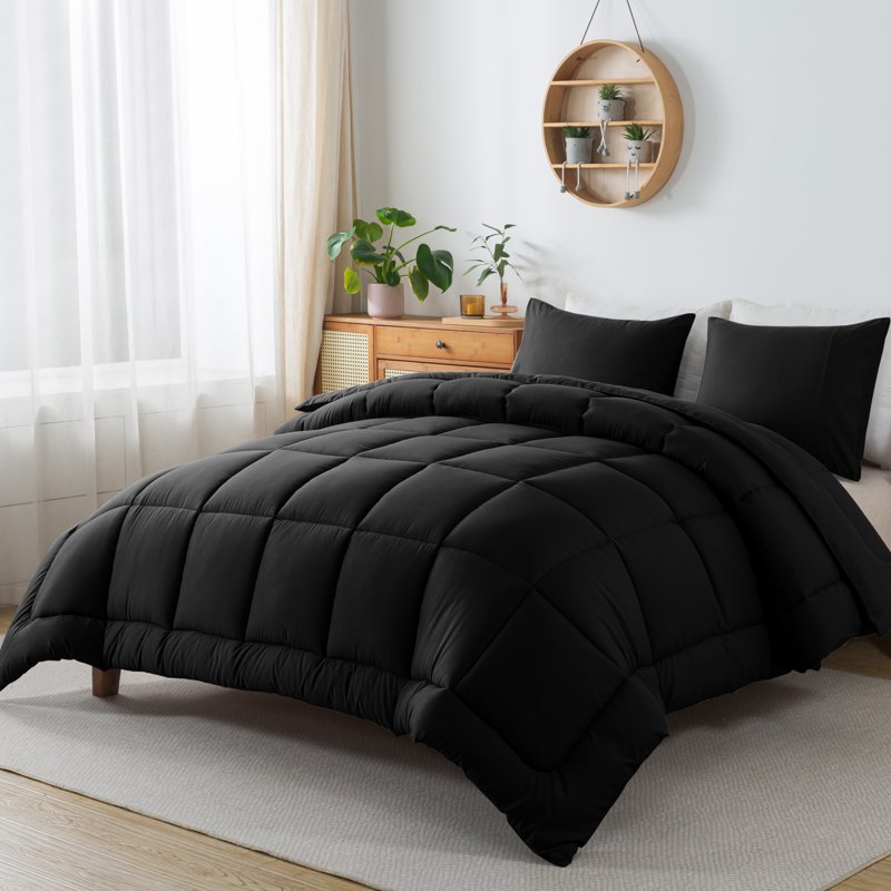 Queen Size 3-Piece All-Season Down Alternative Comforter Set Deep Black Comforter + Pillow Cases Bedding Set Hotel Grade Bed In A Bag By KINMEROOM