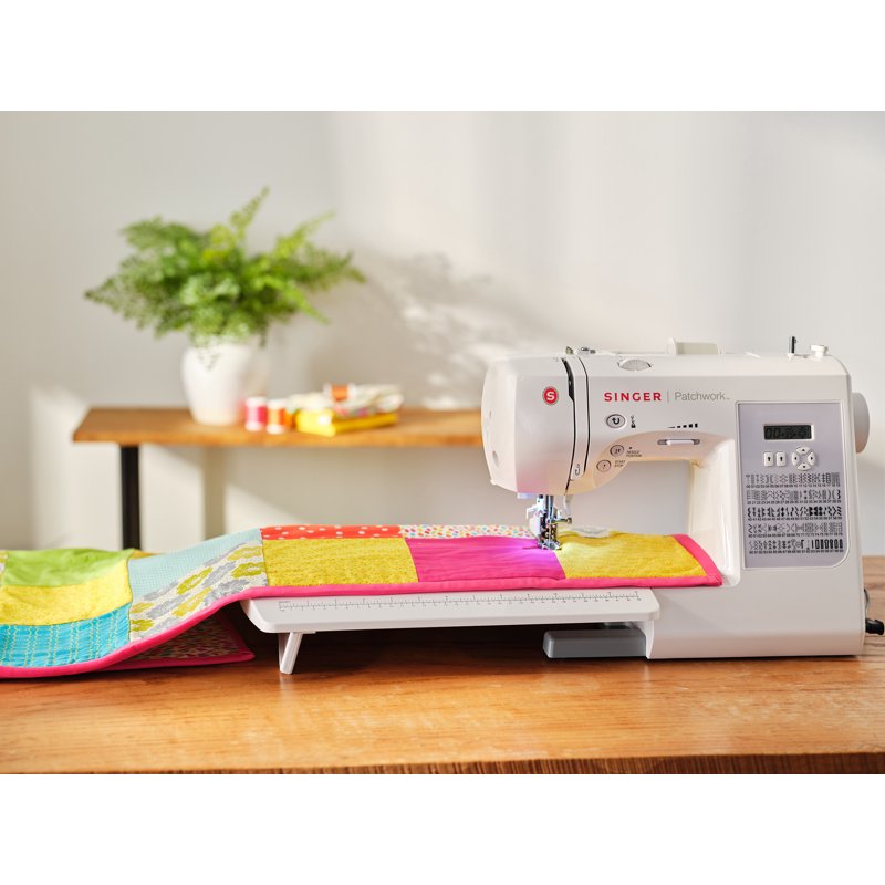 SINGER® Patchwork 7285Q Quilting Sewing Machine + Extension Table & Accessories 100 Stitches