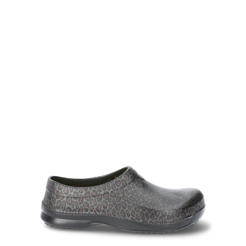 Avia Flame Slip Resistant Clogs For Women Slip On Work Shoes For Food Service Garden Or Nursing