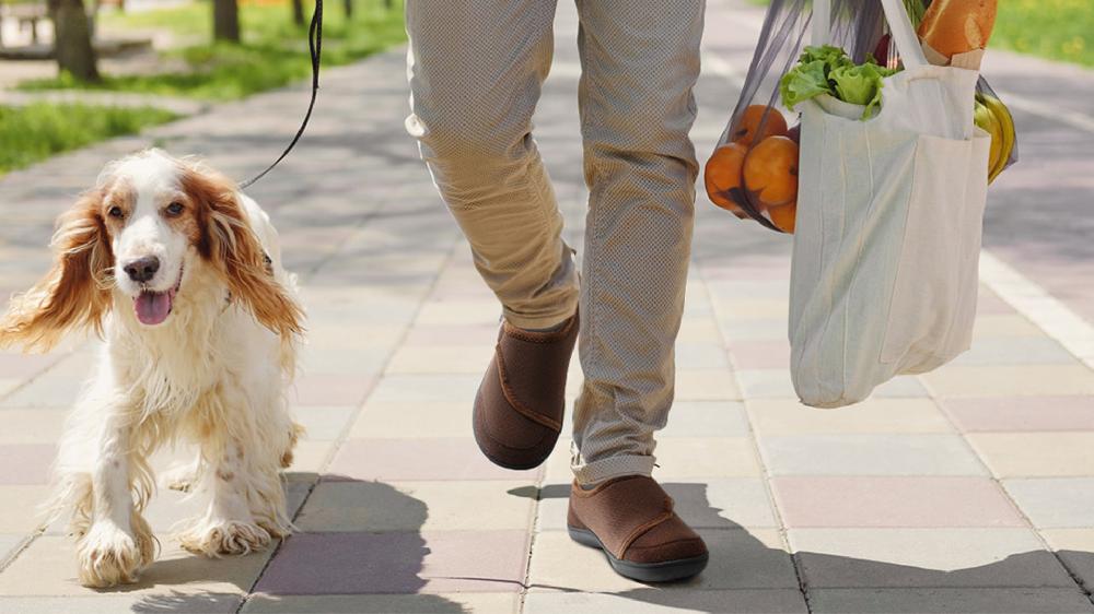 Barerun Mens Slippers Wide House Shoes Adjustable Diabetic Shoes Arthritis Swollen House Slippers Indoor Outdoor