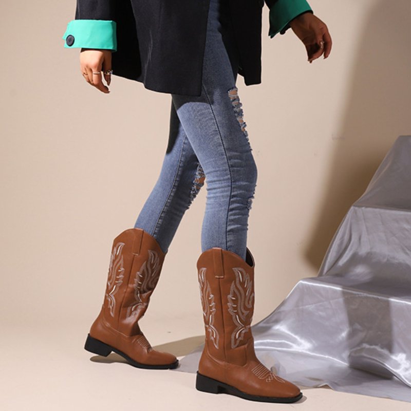 BERANMEY Women Embroidered Pull On Wide Calf Knee High Cowgirl Boots Classic Retro Chunky Heel Western Cowboy Boots For Women