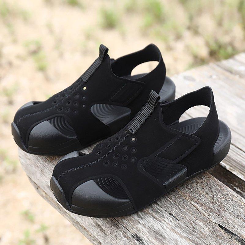 Gubotare Kids Water Shoes Big Kid Water Shoes For Kids Boys Girls Wide Toe Barefoot Quick Dry For Beach Swim Pool Surf Aqua Sports Size 13.5 (Black Little Kids 13.5)