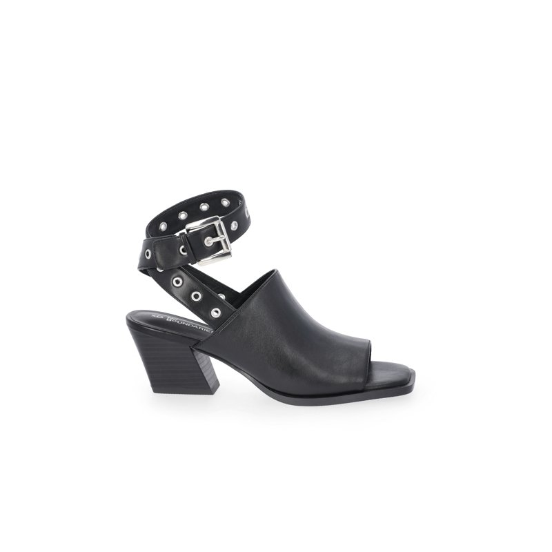 No Boundaries Women's Buckle Block Heel Sandal