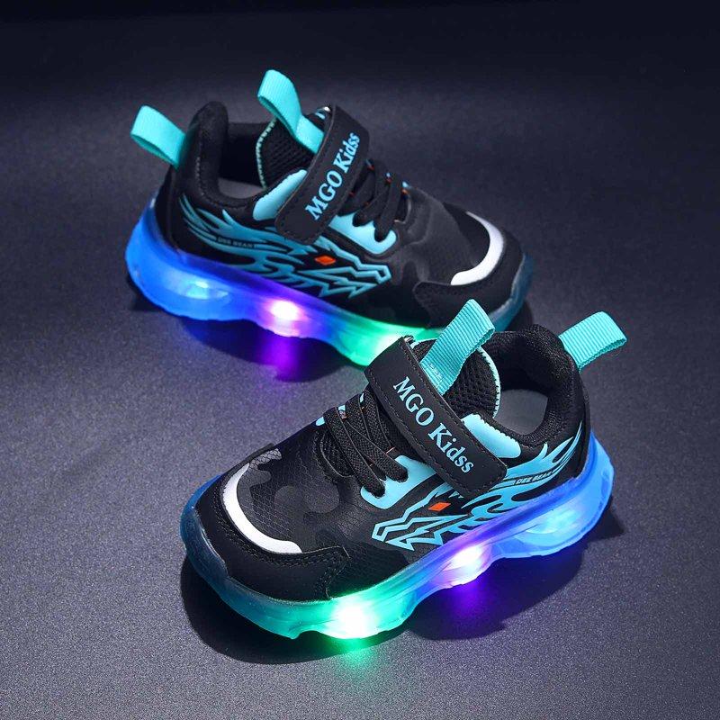 Staki Shoes For Boys Boys Light Up Shoes Lightweight Mesh Breathable Adorable GlowDash LED Flashing Running Sneakers For Toddler(Blue 1 Big Kid)