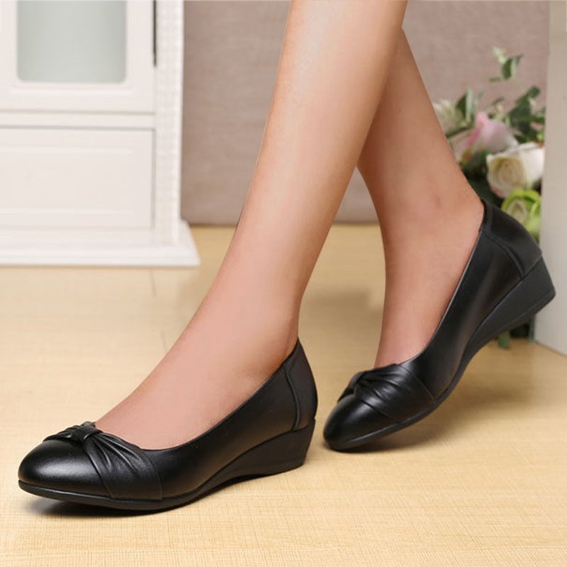 TOWED22 Women Flats Women's Ballet Flats PU Leather Dress Shoes Comfortable Round Toe Slip On Flats With Floral Eyelets Black