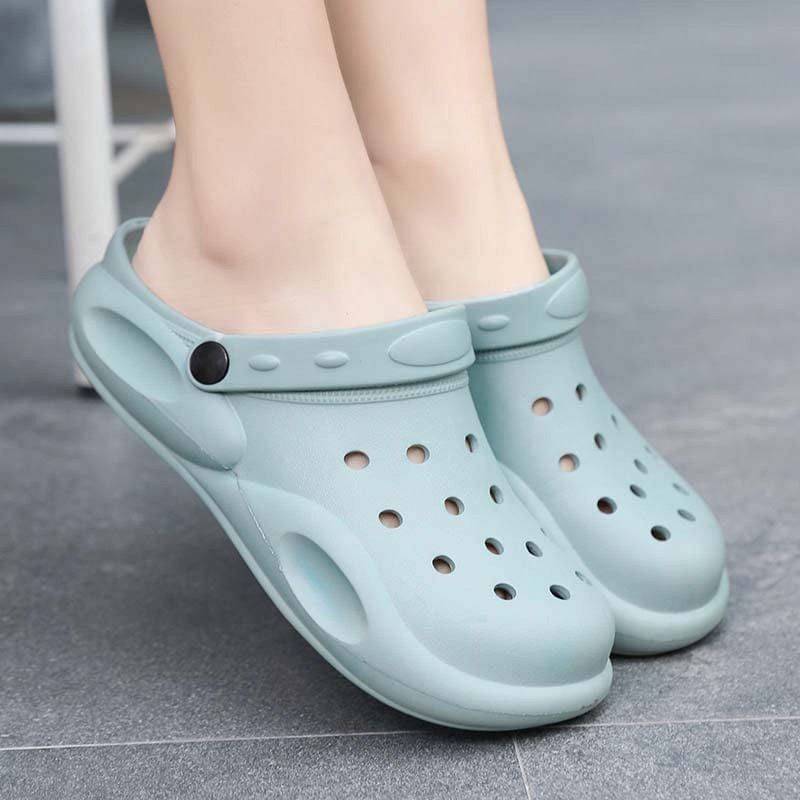 Unisex Summer Slip-On MulesFashion Comfortable Clogs Gardening Shoes For Men And Women Couple Style