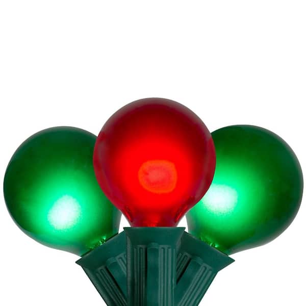 Northlight 15-Count Red and Green G50 Globe Christmas Light Set 13.5 ft. Green Wire