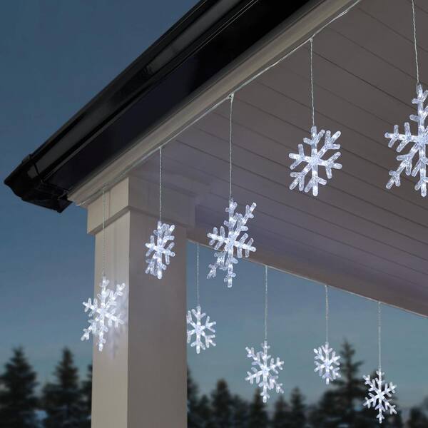 Home Accents Holiday 150 Count Cool White Twinkling LED Snowflakes Lights