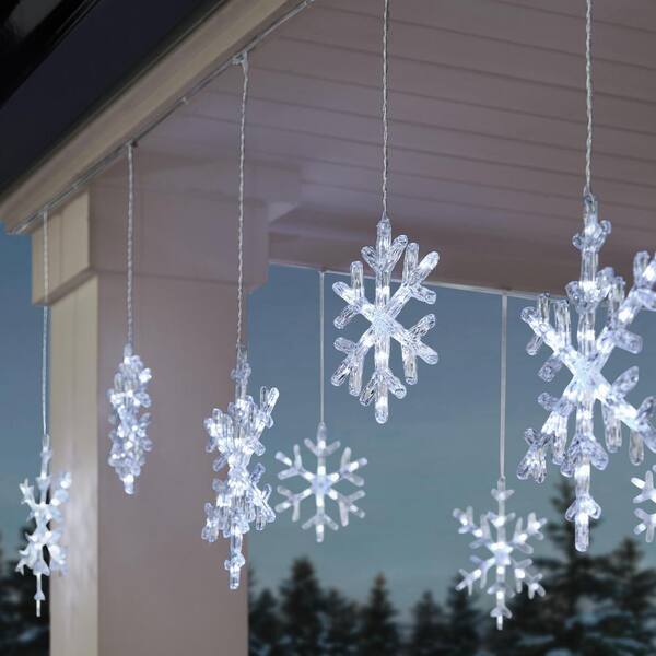 Home Accents Holiday 150 Count Cool White Twinkling LED Snowflakes Lights