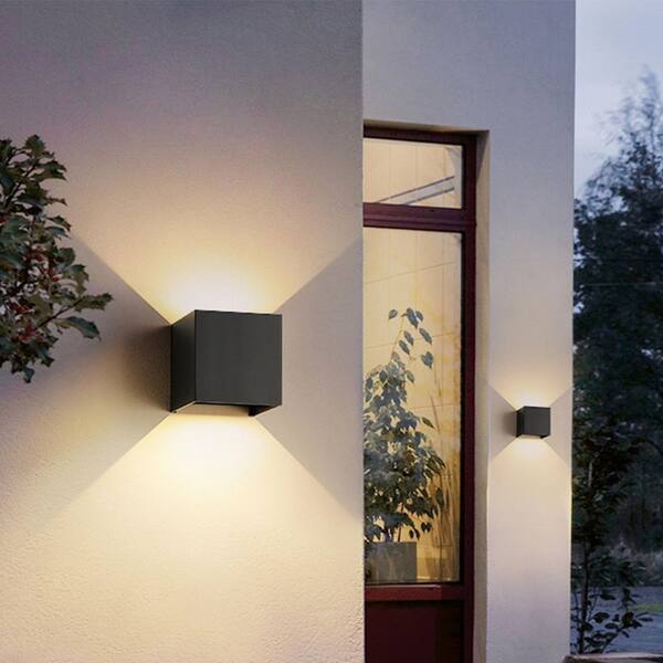 C Cattleya 2-Light Matte Black Aluminum Cube LED Outdoor Wall Sconce With Adjustable Light Beam (2-Pack)