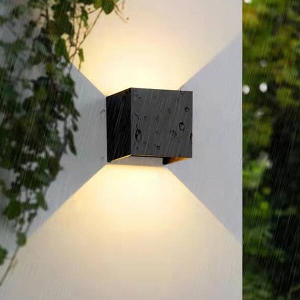 C Cattleya 2-Light Matte Black Aluminum Cube LED Outdoor Wall Sconce With Adjustable Light Beam (2-Pack)