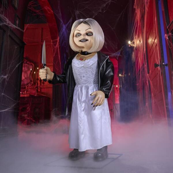 Universal 3.5 Ft. Animated Tiffany Valentine Doll H37