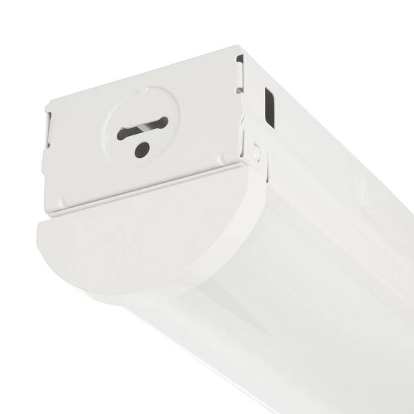 Metalux 4 Ft. Linear White Integrated LED Warehouse Strip Light With 4760 Lumens 4000K UNV Voltage