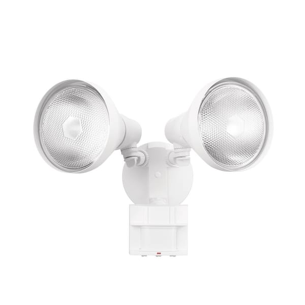 Defiant PAR 180° White Motion Sensing Security Light Wired Outdoor 2-Head Dusk-to-Dawn Flood Light