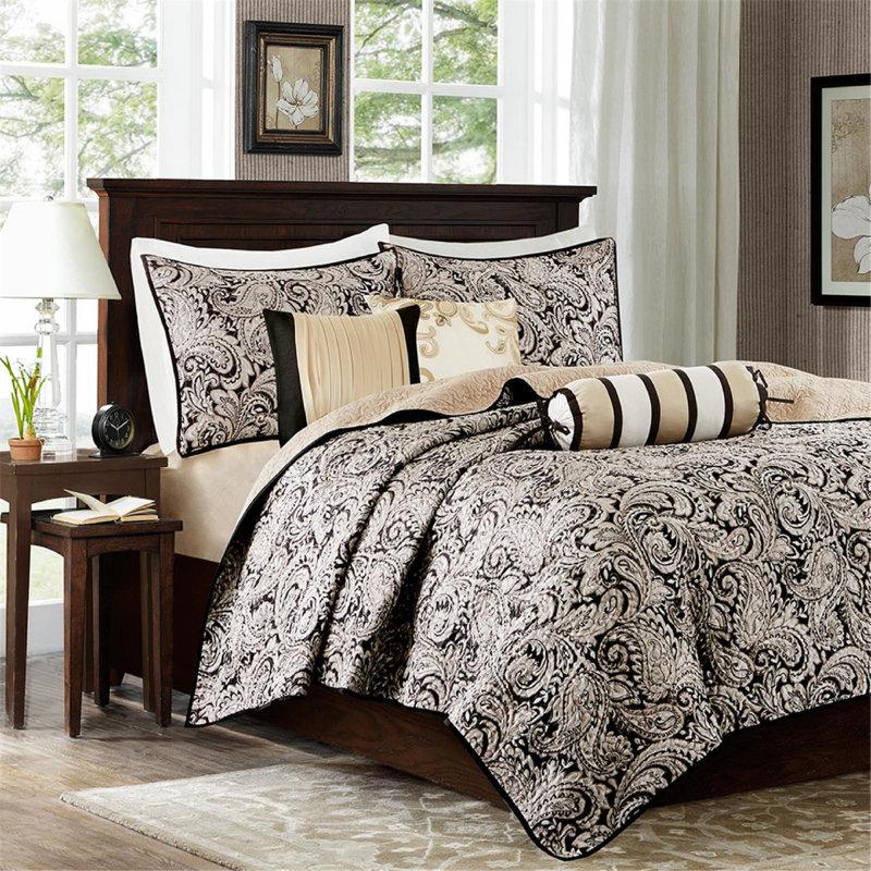 Wayfair Aubrey 6 Piece Jacquard Quilt Set With Throw Pillows