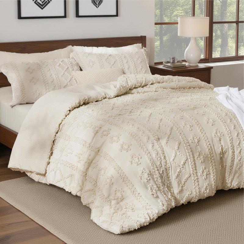 Wayfair Bedsure GentleSoft™ Tufted Boho Farmhouse Shabby Chic Embroidery Bedding Set For Halloween 199 GSM
