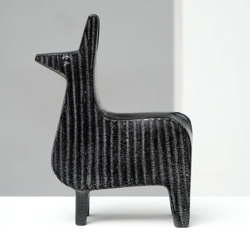 Wayfair Black Ribbed Llama Sculpture – Contemporary Aluminum Table Décor Animal Figurine 6" X 8"