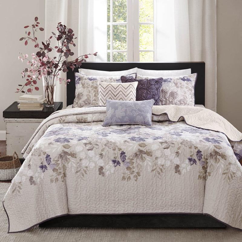 Wayfair Floral 6 Piece Quilt Set with Throw Pillows