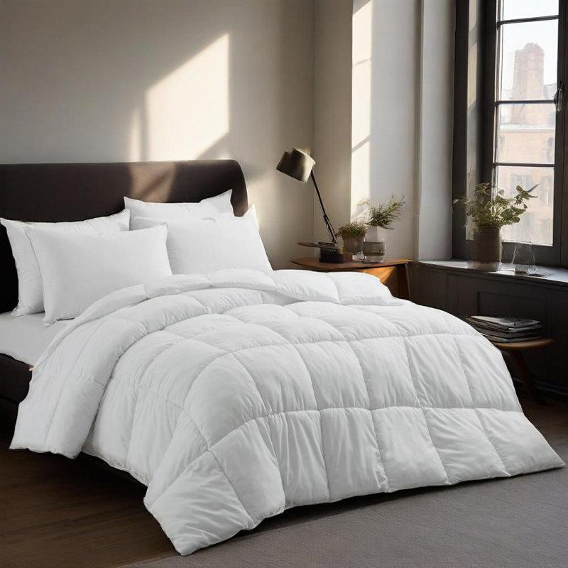 Wayfair Wayfair Sleep Lightweight Down Alternative Comforter