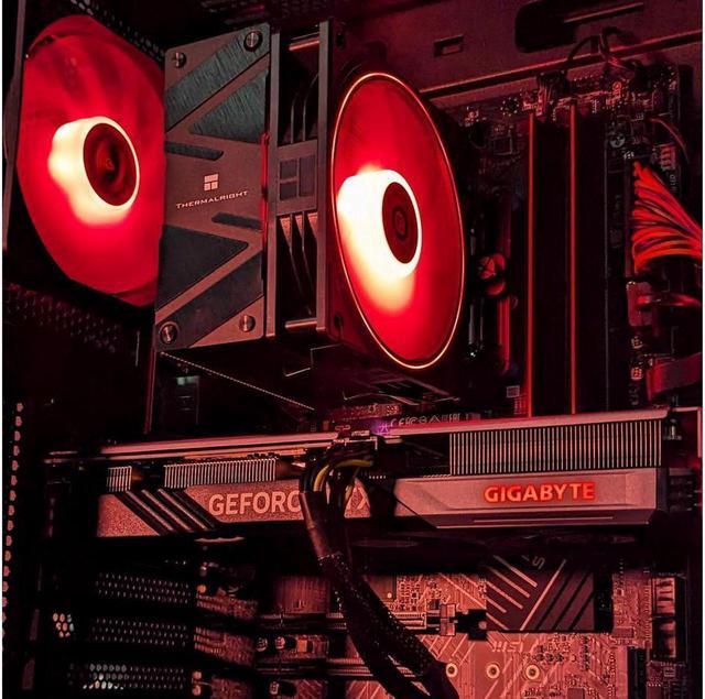 Cobratype Pilot Gaming PC Ryzen 5 9600X 3.90 GHz (Up To 5.4 GHz) NVIDIA RTX 5060 Ti 8G 8GB GDDR7 DLSS 4 AI Enhancement Ready 1TB NVMe SSD 32GB DDR5 Wi-Fi Win 11 Home