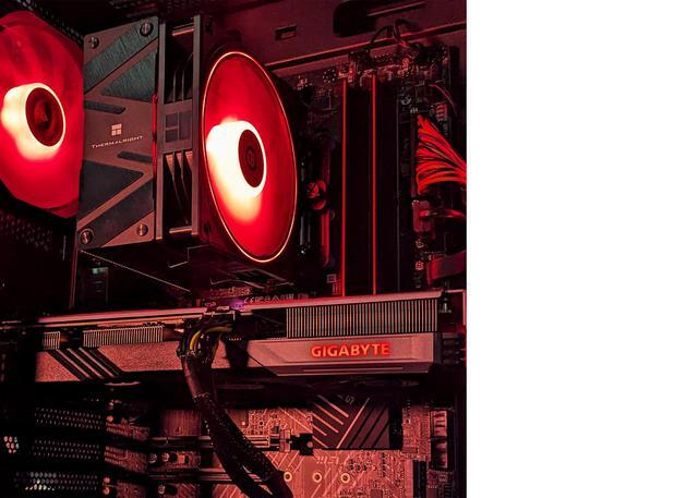 Cobratype Pilot Gaming PC Ryzen 5 9600X 3.90 GHz (Up To 5.4 GHz) AMD Radeon RX 9070 1TB NVMe SSD 32GB DDR5 Wi-Fi Win 11 Home