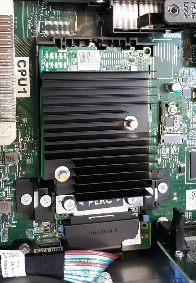 Dell SAS-SATA PERC Controller for PowerEdge R740xd PCI-E 3.0 2X4 Internal H330 P2R3R
