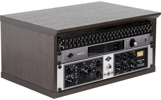 Gator Cases Elite Series Desktop 4U Studio Rack Dark Walnut Brown