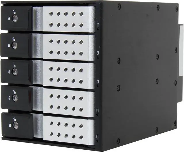 iStarUSA BPN-DE350SS-SILVER 3x5.25" to 5x3.5" SAS/SATA 6.0 Gb/s Trayless Hot-Swap Cage