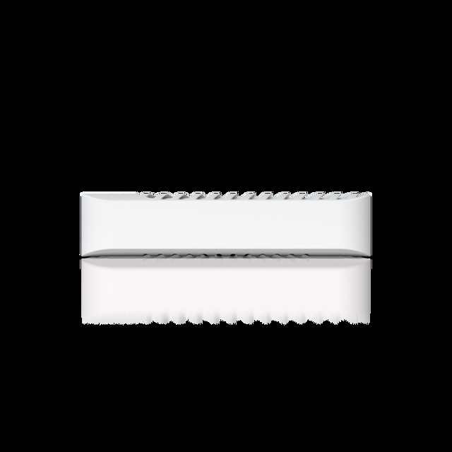 Ubiquiti Pro 8 PoE 8-port Layer 3 PoE Switch ((USW-Pro-8-PoE) (120W))