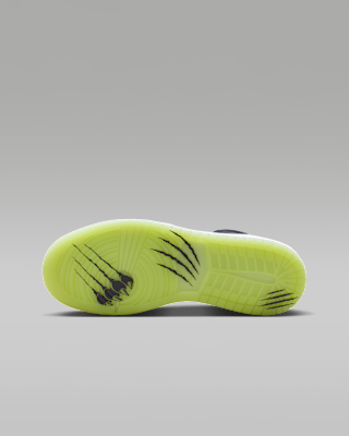 Nike Air Jordan 1 Low Big Kids' Shoes