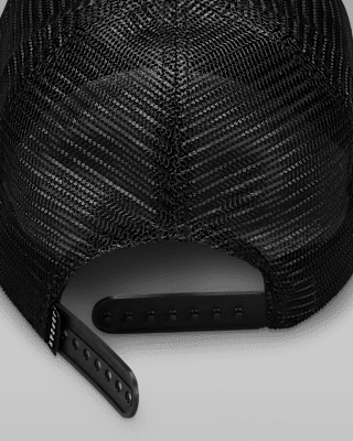 Nike Jordan Big Kids' Metal Jumpman Trucker Hat