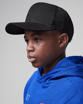 Nike Jordan Big Kids' Metal Jumpman Trucker Hat