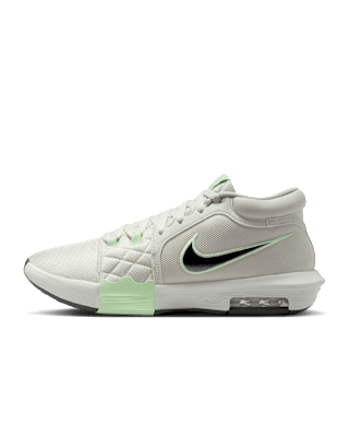 Nike LeBron Witness VIII Basketball Shoes