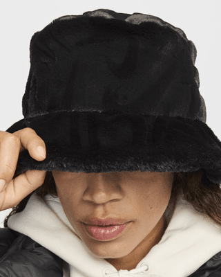 Nike Nike Apex Faux Fur Bucket Hat