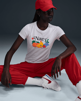 Nike Nike Sportswear Chill Knit Women's Slim Cropped T-Shirt