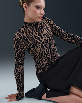 Nike Nike Sportswear Chill Knit Women's Slim Long-Sleeve T-Shirt