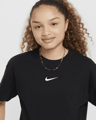 Nike Nike Sportswear Essential Big Kids' (Girls') T-Shirt