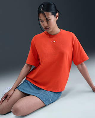 Nike Nike Sportswear Essential Women's Boxy T-Shirt