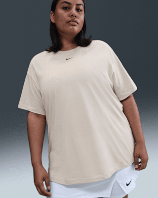 Nike Nike Sportswear Essential Women's T-Shirt (Plus Size)