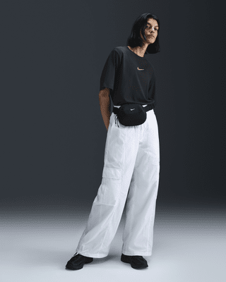 Nike Nike Sportswear Women's Loose Short-Sleeve Graphic T-Shirt