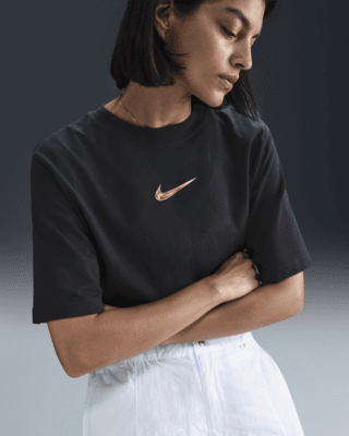 Nike Nike Sportswear Women's Loose Short-Sleeve Graphic T-Shirt
